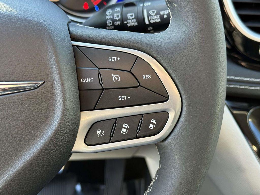 used 2023 Chrysler Pacifica Hybrid car, priced at $30,192