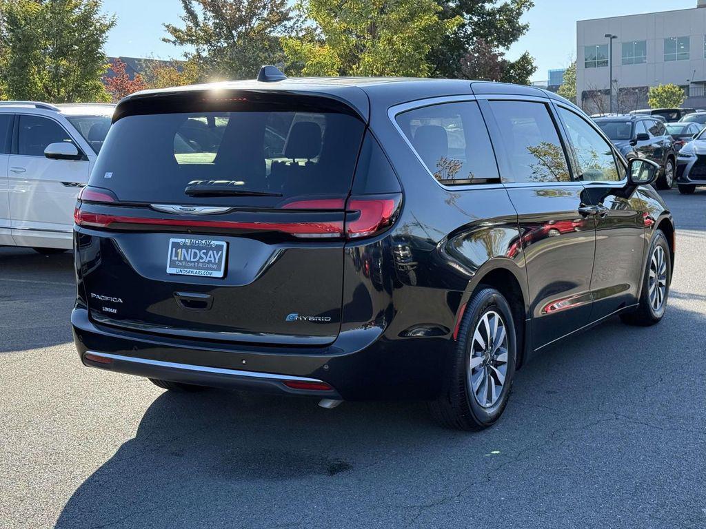 used 2023 Chrysler Pacifica Hybrid car, priced at $30,192