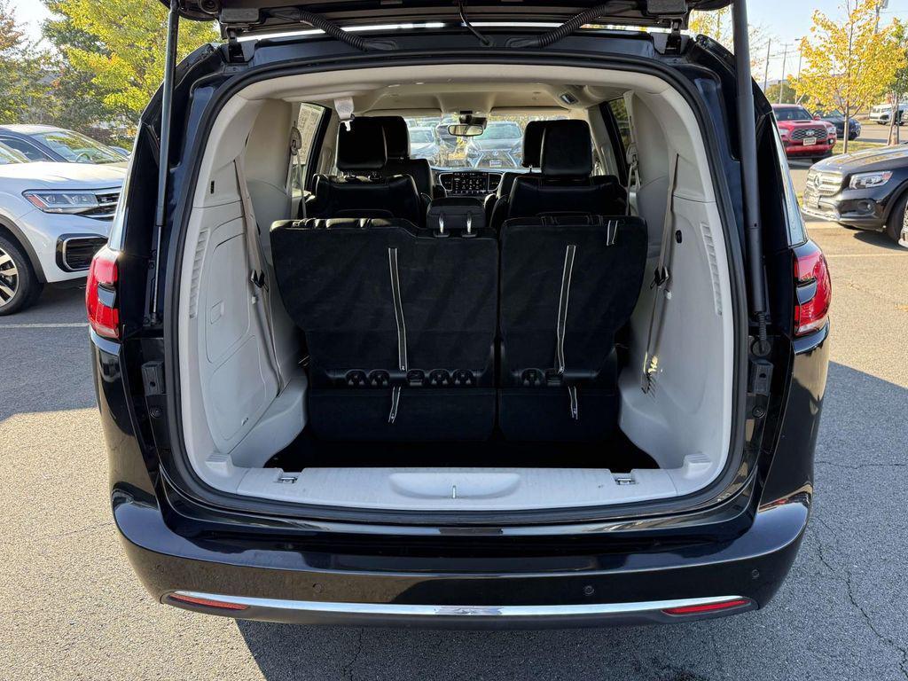 used 2023 Chrysler Pacifica Hybrid car, priced at $30,192