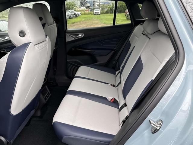 new 2025 Volkswagen ID.4 car, priced at $49,347