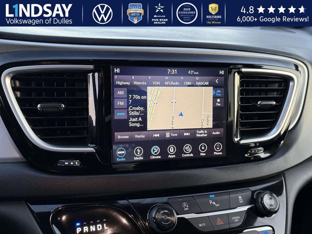 used 2018 Chrysler Pacifica car, priced at $15,555