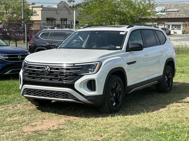 new 2024 Volkswagen Atlas car, priced at $48,008