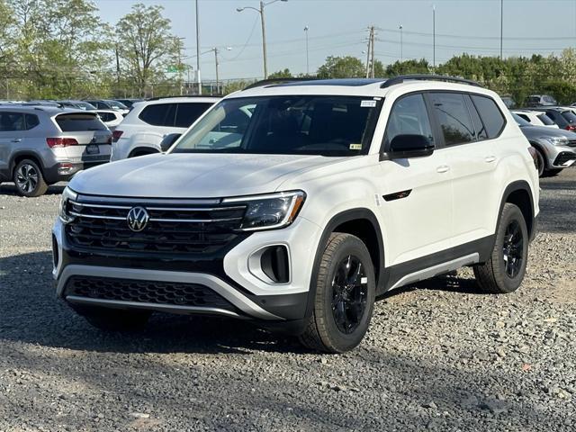 new 2024 Volkswagen Atlas car, priced at $48,008