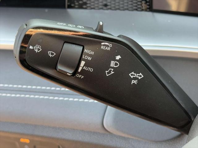 new 2025 Volkswagen Tiguan car, priced at $32,317