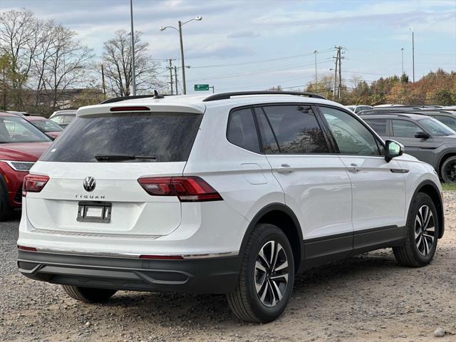 new 2024 Volkswagen Tiguan car, priced at $26,489