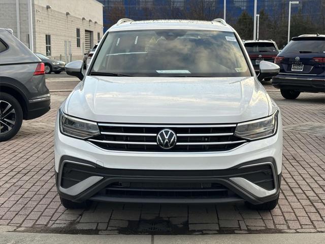 new 2024 Volkswagen Tiguan car, priced at $31,656