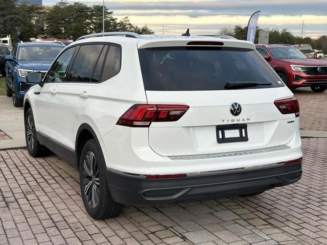 new 2024 Volkswagen Tiguan car, priced at $31,656