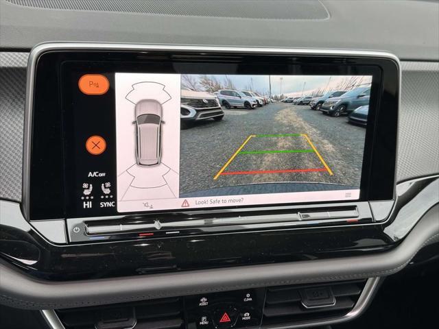 new 2025 Volkswagen Atlas car, priced at $43,632