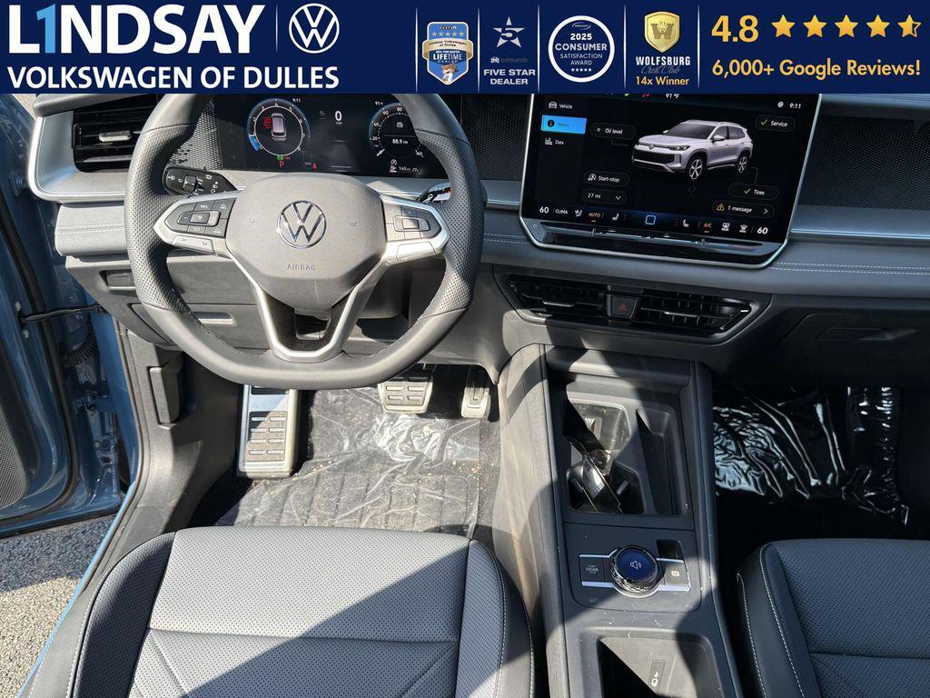 new 2025 Volkswagen Tiguan car, priced at $36,895