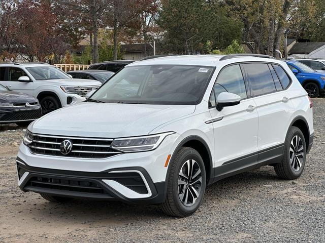 new 2024 Volkswagen Tiguan car, priced at $26,489