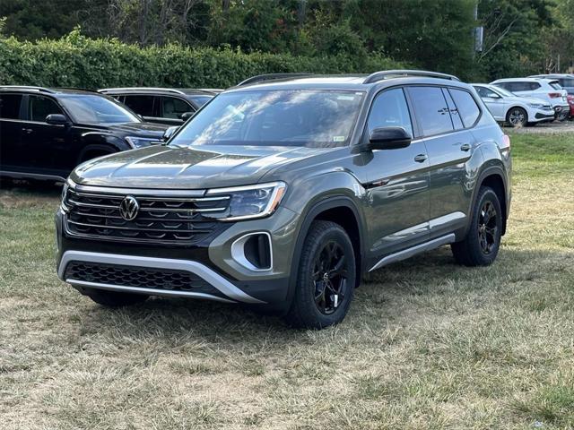 new 2024 Volkswagen Atlas car, priced at $47,221