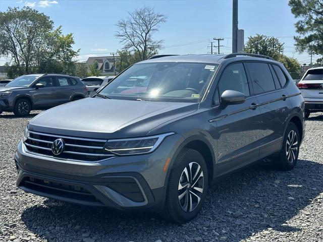 new 2024 Volkswagen Tiguan car, priced at $32,639