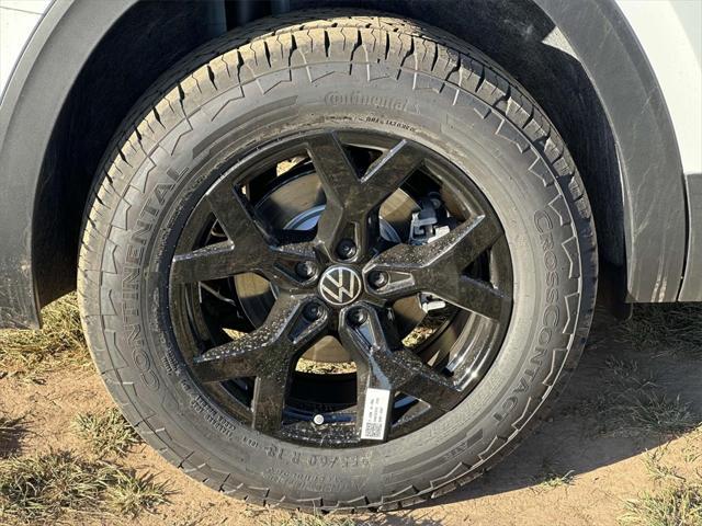 new 2025 Volkswagen Atlas car, priced at $44,921