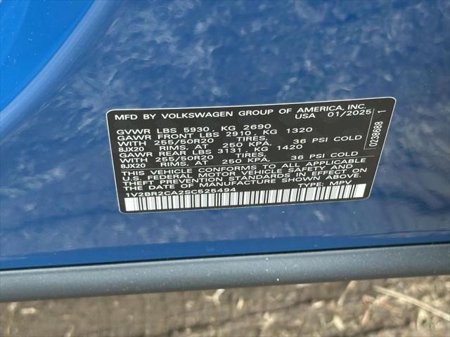 new 2025 Volkswagen Atlas car, priced at $46,687