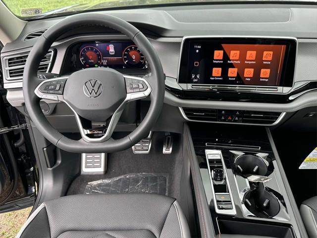 new 2024 Volkswagen Atlas car, priced at $43,726