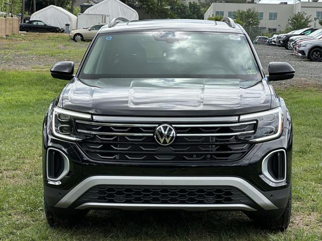 new 2024 Volkswagen Atlas car, priced at $43,726