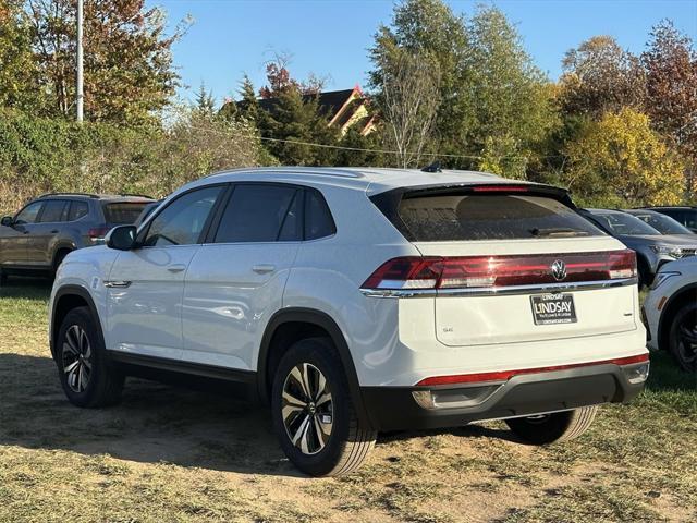 new 2025 Volkswagen Atlas Cross Sport car, priced at $38,142