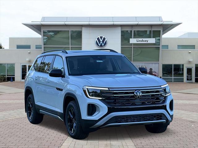 new 2024 Volkswagen Atlas car, priced at $49,861