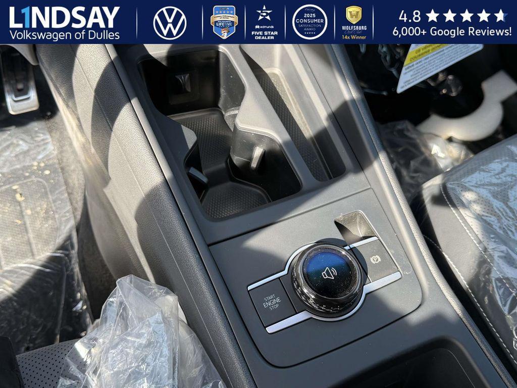 new 2025 Volkswagen Tiguan car, priced at $37,621