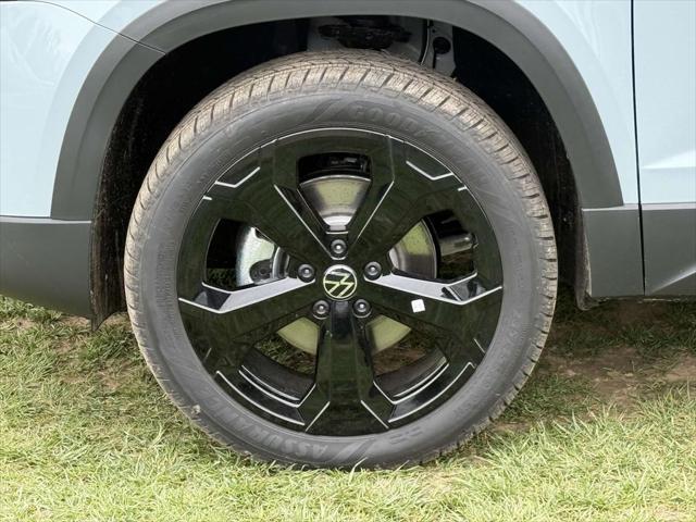 new 2025 Volkswagen Taos car, priced at $33,070