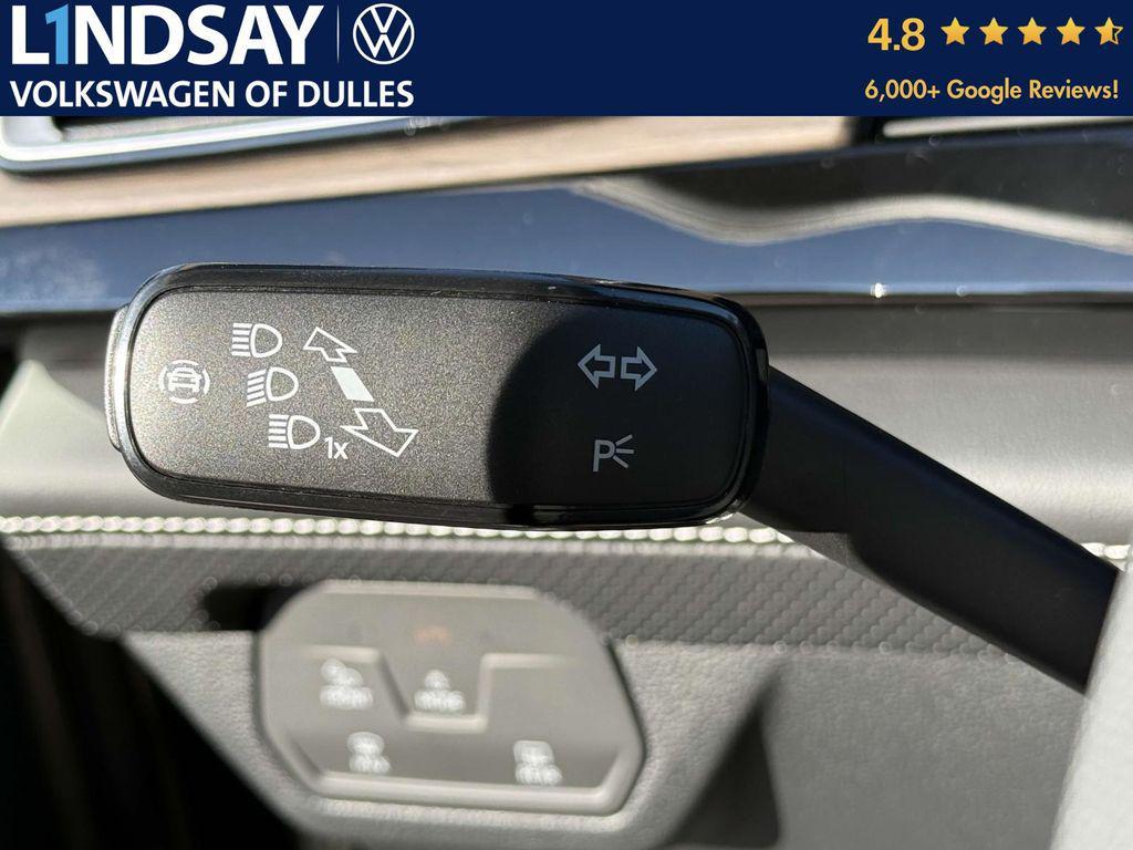new 2025 Volkswagen Atlas car, priced at $48,601