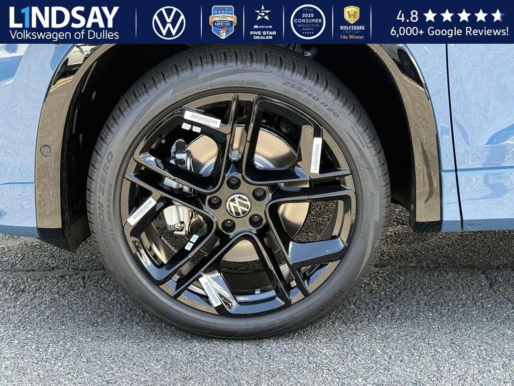 new 2025 Volkswagen Tiguan car, priced at $37,242
