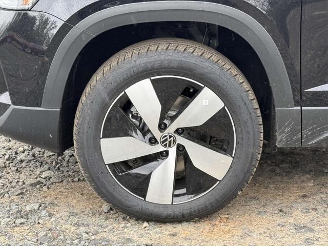 new 2025 Volkswagen Taos car, priced at $26,147