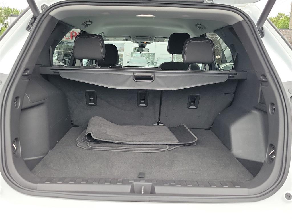 used 2023 Chevrolet Equinox car, priced at $22,387