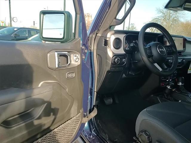 new 2025 Jeep Wrangler car, priced at $43,729