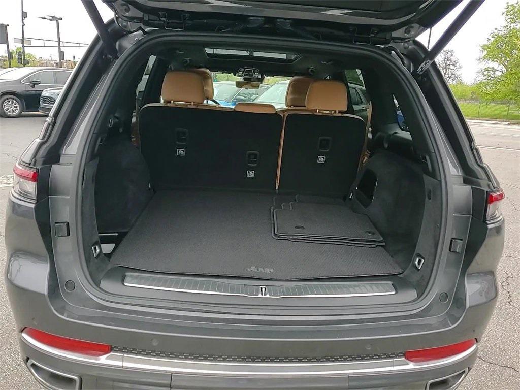 used 2024 Jeep Grand Cherokee car, priced at $47,499