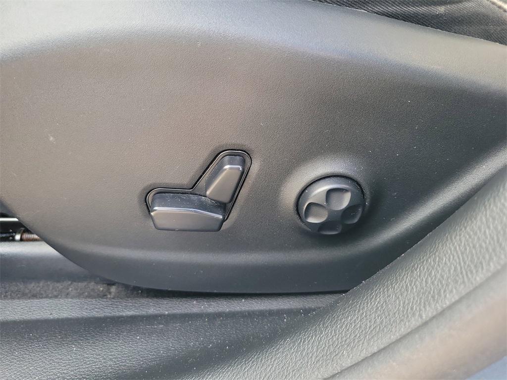 used 2019 Jeep Cherokee car, priced at $14,500