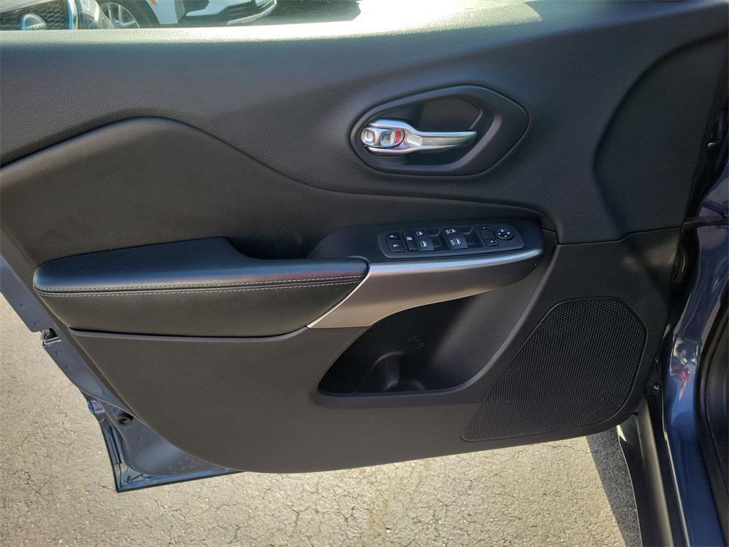 used 2019 Jeep Cherokee car, priced at $14,500