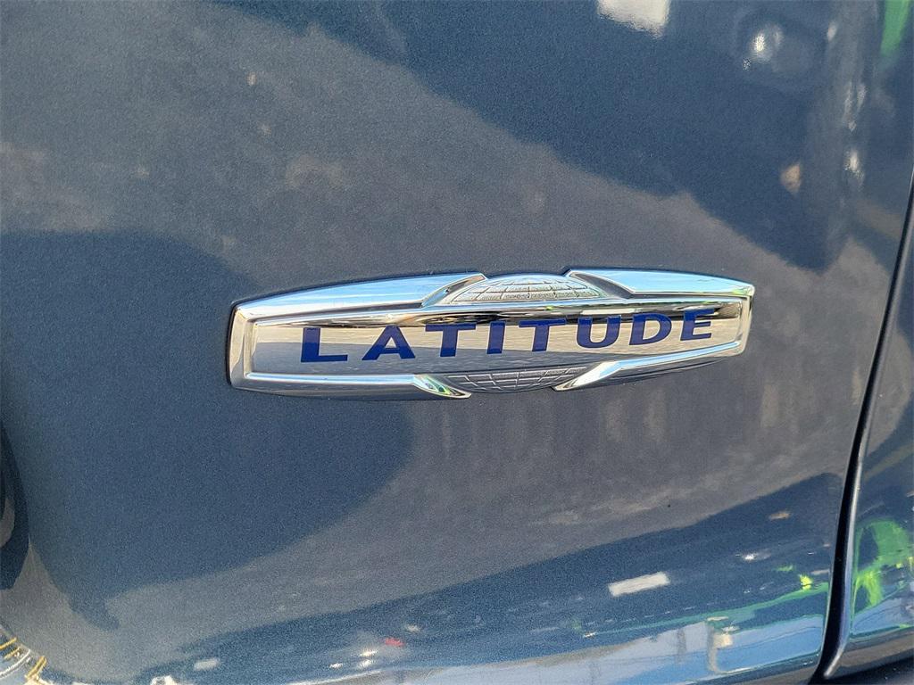 used 2019 Jeep Cherokee car, priced at $14,500