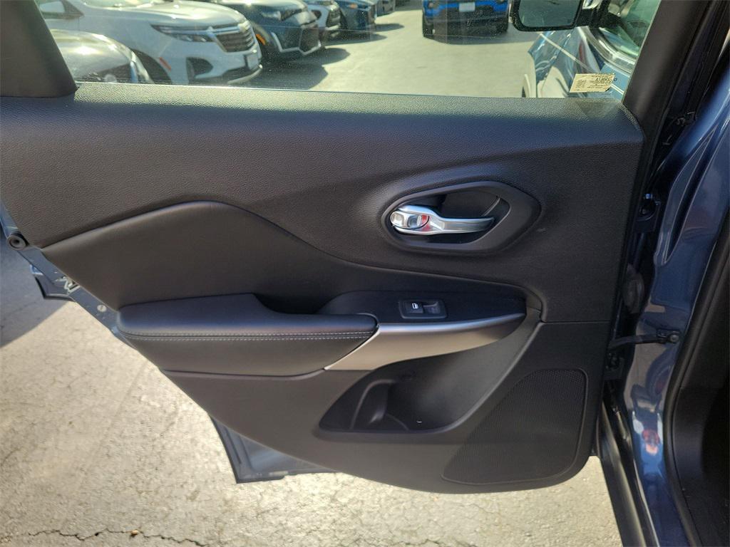 used 2019 Jeep Cherokee car, priced at $14,500