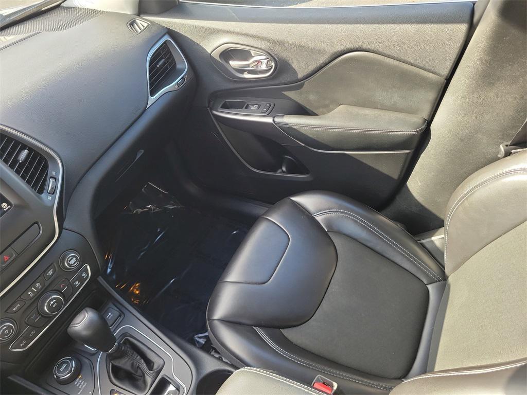 used 2019 Jeep Cherokee car, priced at $14,500