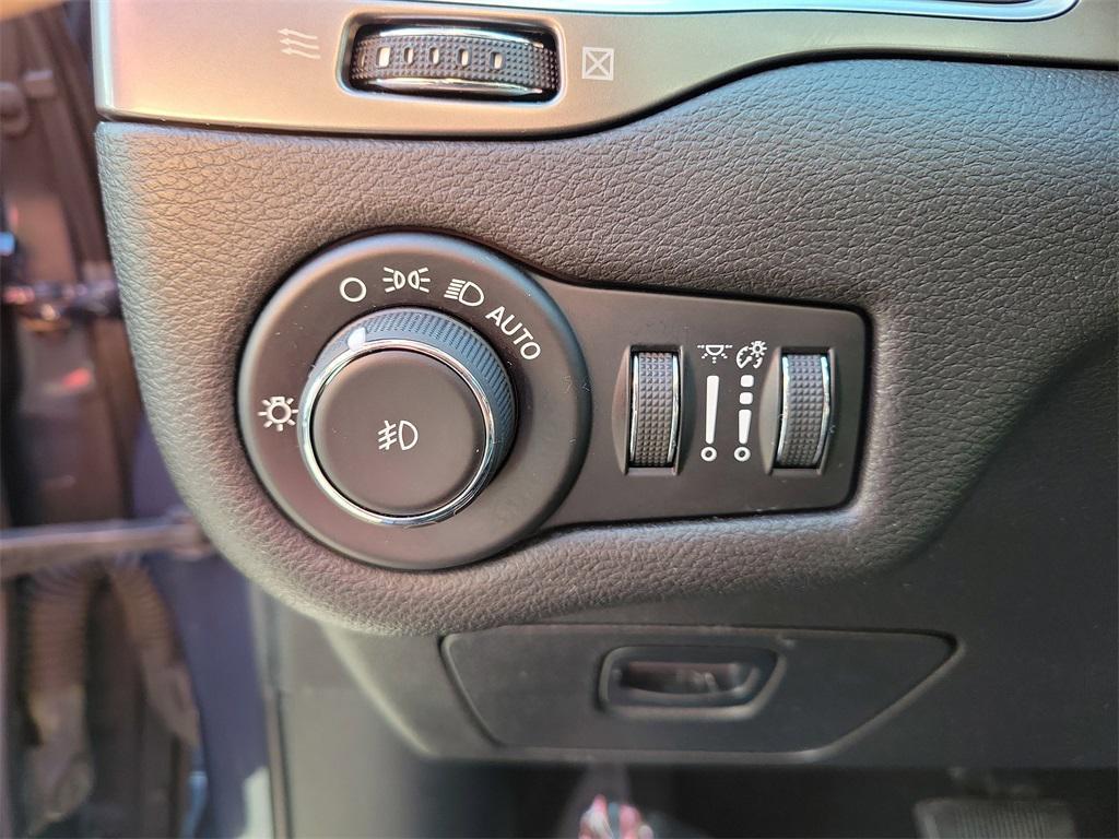 used 2019 Jeep Cherokee car, priced at $14,500