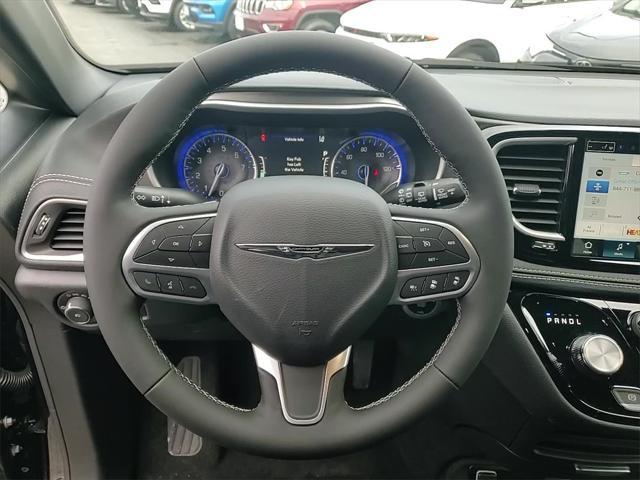 new 2025 Chrysler Pacifica car, priced at $38,783