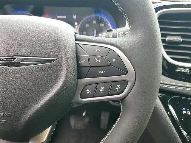 new 2025 Chrysler Pacifica car, priced at $38,783