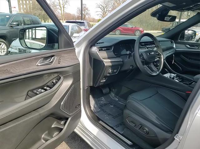 new 2024 Jeep Grand Cherokee car, priced at $49,357