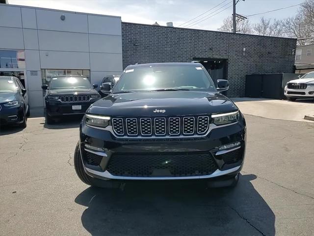 new 2025 Jeep Grand Cherokee car, priced at $59,070