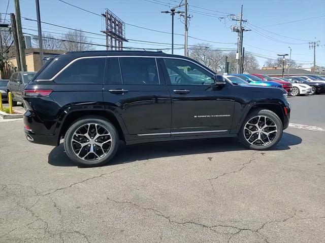 new 2025 Jeep Grand Cherokee car, priced at $59,070