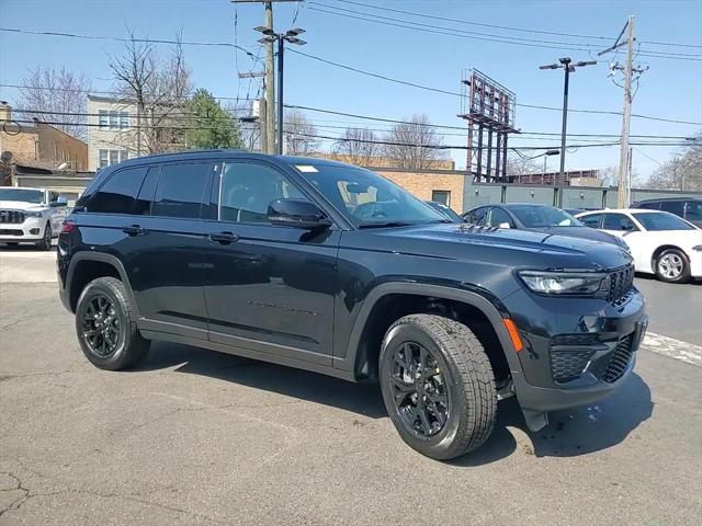 new 2025 Jeep Grand Cherokee car, priced at $40,710