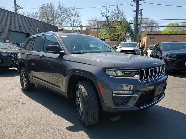 new 2024 Jeep Grand Cherokee car, priced at $39,744