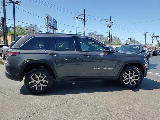 new 2024 Jeep Grand Cherokee car, priced at $39,744