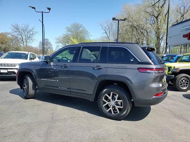 new 2024 Jeep Grand Cherokee car, priced at $39,744