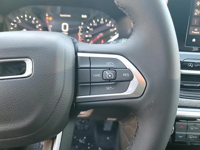 new 2025 Jeep Compass car, priced at $24,652