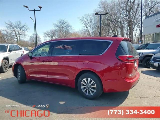 new 2025 Chrysler Pacifica Hybrid car, priced at $36,296
