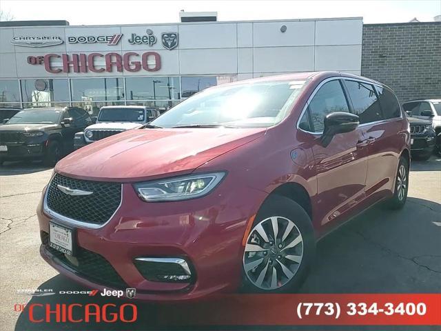 new 2025 Chrysler Pacifica Hybrid car, priced at $36,296
