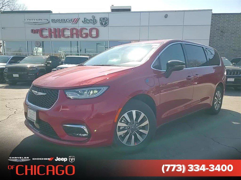 new 2025 Chrysler Pacifica Hybrid car, priced at $36,296