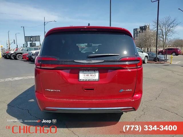 new 2025 Chrysler Pacifica Hybrid car, priced at $36,296